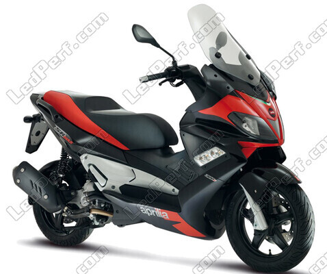 Skuter Aprilia SR Max 300 (2012 - 2013)